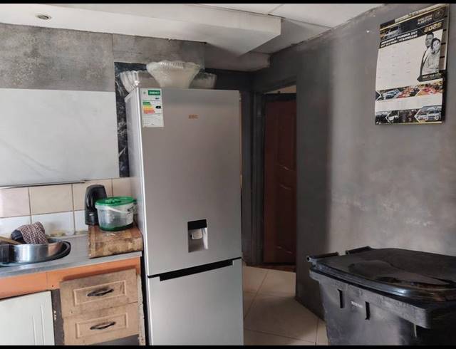 2 BEDROOM HOUSE FOR SALE IN PALM RIDGE